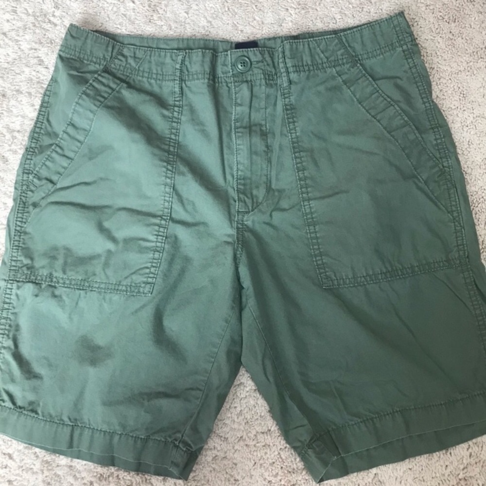GAP shorts